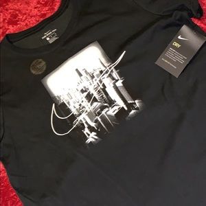 Women’s Nike athletic t-shirt